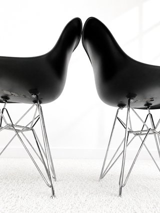 SILLAS DSR POR RAY & CHARLES EAMES PARA VITRA