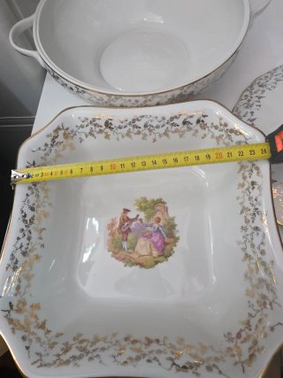 Lote de 2 Sopera y Bandeja Cuadrada Porcelana