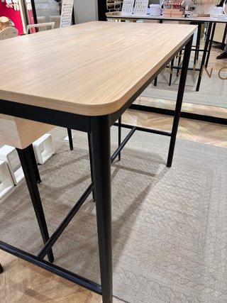 Mesa alta madera y metal Ikea