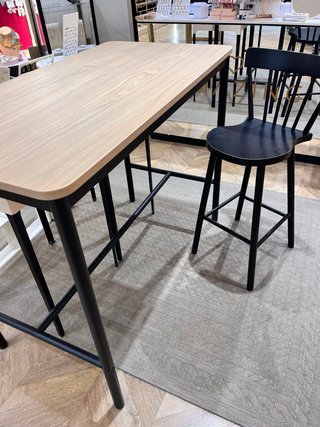 Mesa alta madera y metal Ikea