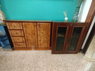 Mueble aparador de madera maciza