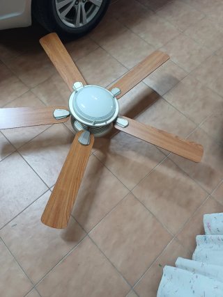 Ventilador de techo con luz