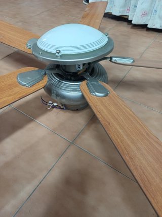Ventilador de techo con luz