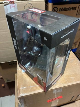 McFarlane 1/6 Venom Marvel Collection
