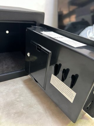 Caja Fuerte Amazon Basics Programable