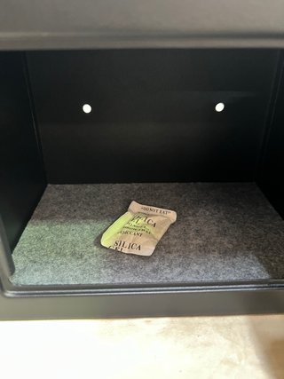 Caja Fuerte Amazon Basics Programable