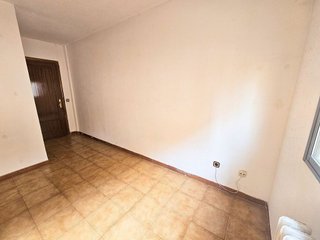 Piso en venta en Numancia en Madrid
