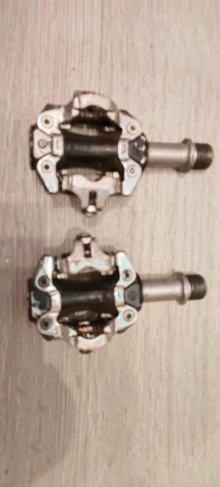 Pedales automáticos Exustar