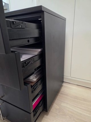Cajonera metálica ruedas