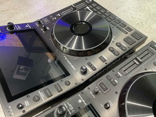 2x Denon DJ SC6000 ( 503739 / 503480 )