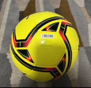 Pallone da calcio PUMA giallo