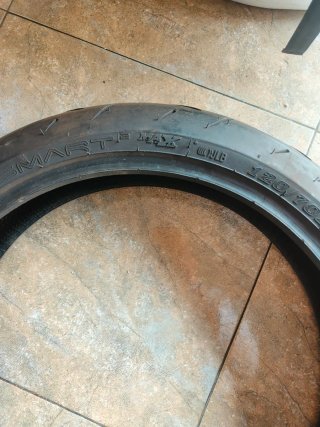 Neumático Dunlop 120/70 R17