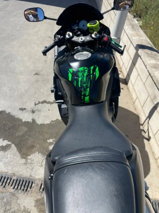 Yamaha R6