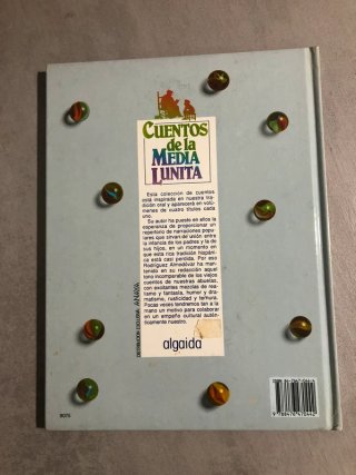 Libro Cuentos de La Media Lunita