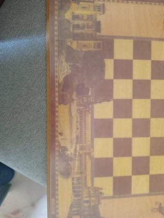 Antiguo juego de ajedrez de metal