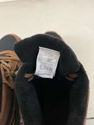 Botas Quechua Marrones y Negras