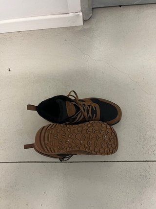 Botas Quechua Marrones y Negras