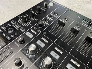 Pioneer DJM-900NXS2 + Flightcase ( 023304 )