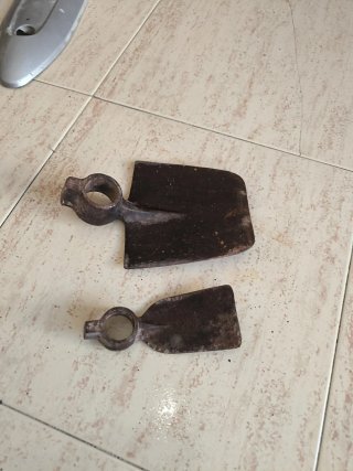 2 Azadas BELLOTA