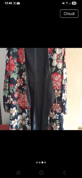 Vestito floreale a maniche lunghe