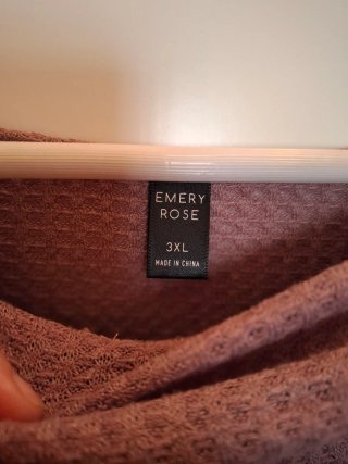 Rebeca Emery Rose Talla XXL Manga Larga