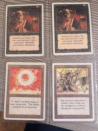 4 Cartas Magic: Sol Ring, Meekstone, Demonic Tutor