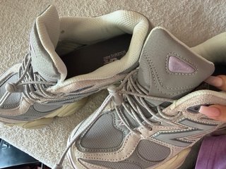 Zapatillas New Balance 9060 Beige/Gris