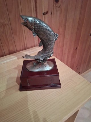 Trofeo de Pesca Pez Plateado