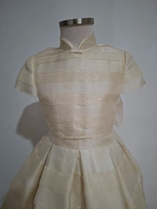 Vestido de comunión beige