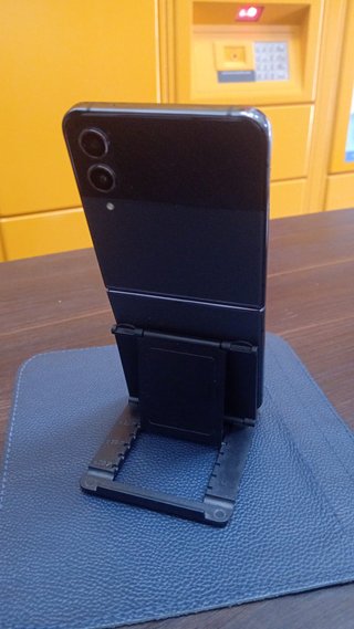 Samsung Galaxy Z Flip 4 Nero