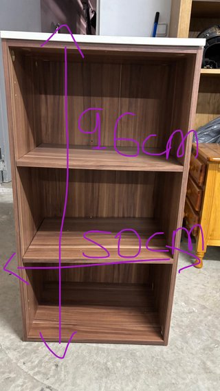 Mueble de madera con cajones