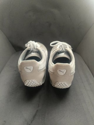 Zapatillas Puma Hombre Grises y Blancas