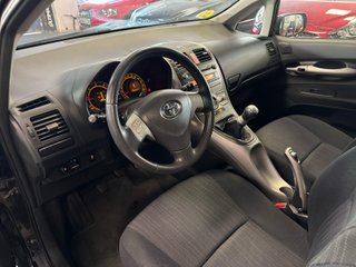 Toyota Auris 1.4 D-4D Auris