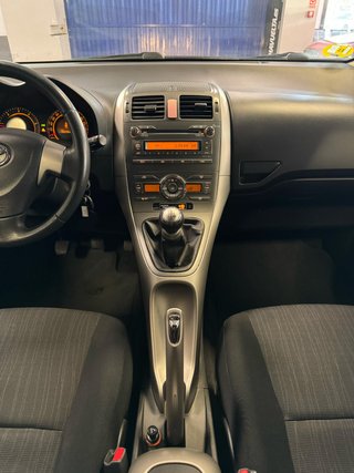 Toyota Auris 1.4 D-4D Auris
