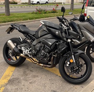 Yamaha MT-10 2021 Negra