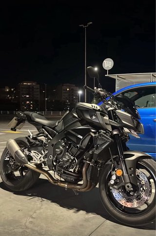 Yamaha MT-10 2021 Negra