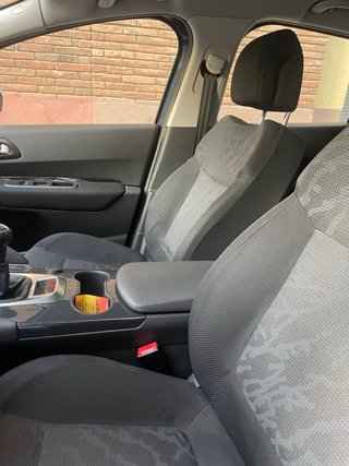 Peugeot 3008 2012