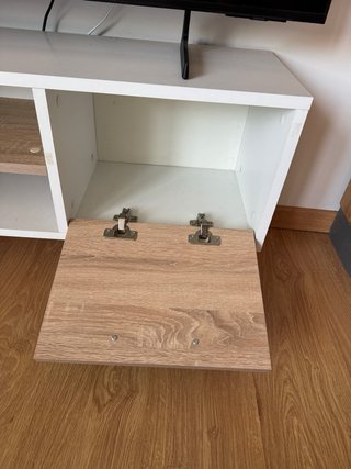 Mueble TV y estantería madera y blanco