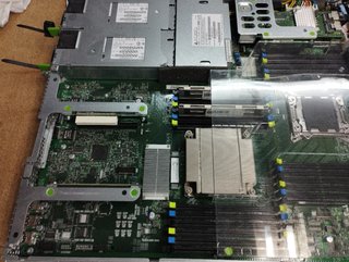 Servidor en Rack Fujitsu Primergy RX200 S7