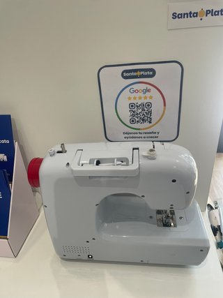 Máquina de coser Ufesa SW3003 Performance