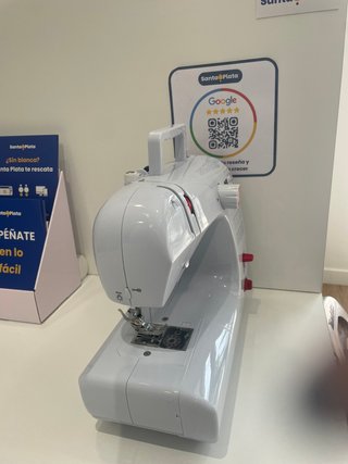 Máquina de coser Ufesa SW3003 Performance