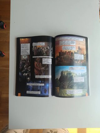 Frankenstein: The Graphic Novel (British Englis...