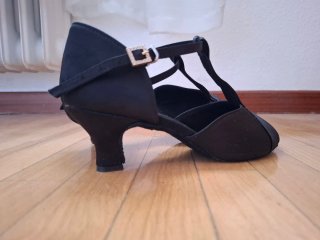 Zapatos de baile latino negros