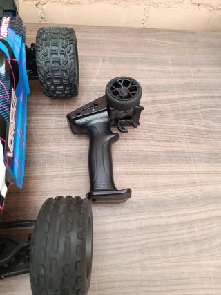 ARRMA VORTEKS Mega 550 2WD Coche RC 1/10