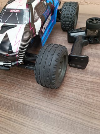 ARRMA VORTEKS Mega 550 2WD Coche RC 1/10