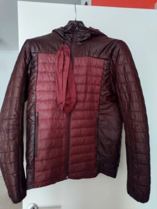 Chaqueta acolchada Decathlon burdeos hombre