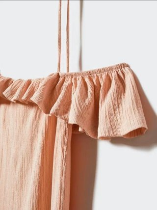 Vestido rosa com babado