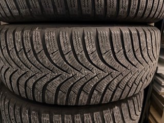 4 neumáticos de invierno 205/55R16 91T Hankook