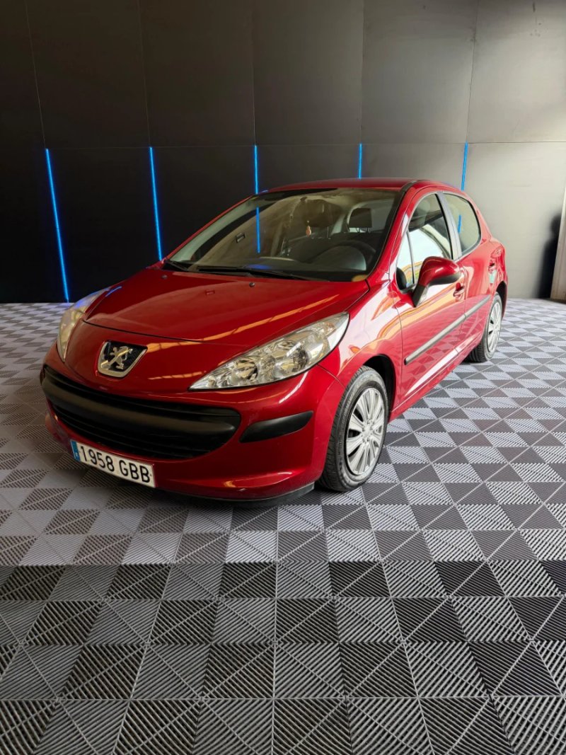 Peugeot 207 2008 - foto 1