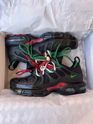 Nike Air Max PlusxHomecoming Negro/Verde Talla 42